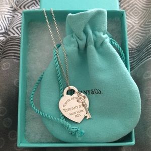 Return to Tiffany- Tiffany & Co. Necklace